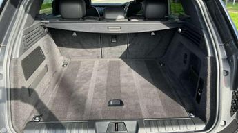 Land Rover Range Rover Sport 3.0 D300 Dynamic SE 5dr Auto