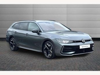 Volkswagen Passat 1.5 eTSI R-Line 5dr DSG