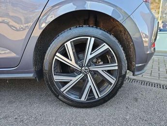 Volkswagen Polo 1.0 TSI 110 R-Line 5dr DSG