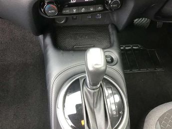 Nissan Juke 1.0 DiG-T N-Connecta 5dr DCT