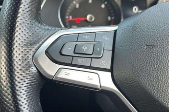 Volkswagen Passat Estate 2.0 TDI EVO SCR R-Line 5dr DSG