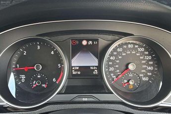 Volkswagen Passat Estate 2.0 TDI EVO SCR R-Line 5dr DSG