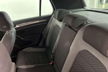 Volkswagen Golf 2.0 TDI R-Line 5dr DSG