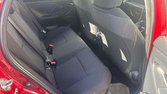 Toyota Yaris 1.5 Hybrid Icon 5dr CVT