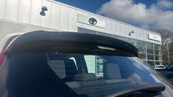 Toyota Yaris 1.5 Hybrid Icon 5dr CVT