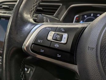 Volkswagen Tiguan 2.0 TDi 150 R-Line Tech 5dr DSG
