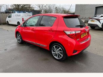 Toyota Yaris 1.5 Hybrid Excel 5dr CVT