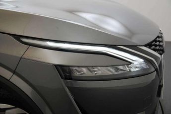 Nissan Qashqai 1.3 DiG-T MH 158 N-Connecta 5dr Xtronic