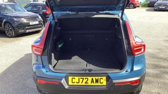 Volvo XC40 2.0 B4P Ultimate Dark 5dr Auto