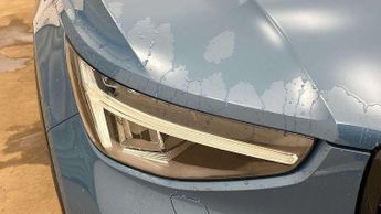 Volvo XC40 2.0 B4P Ultimate Dark 5dr Auto