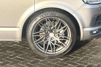 Volkswagen Transporter 2.0 TDI BMT 204 Highline Van 4MOTION DSG