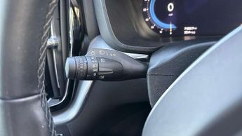 Volvo XC60 2.0 B5P Momentum 5dr AWD Geartronic