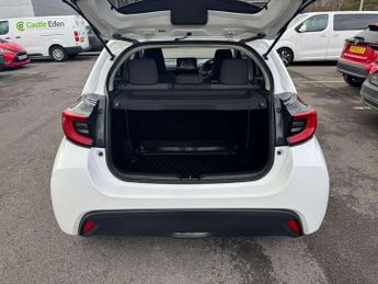 Toyota Yaris 1.5 Hybrid Design 5dr CVT