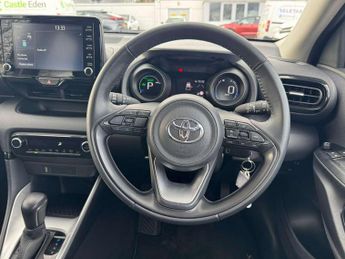 Toyota Yaris 1.5 Hybrid Design 5dr CVT