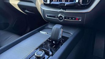 Volvo XC60 2.0 T6 [350] RC PHEV Plus Dark 5dr AWD Geartronic