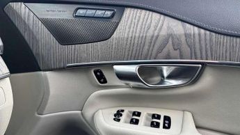 Volvo XC90 2.0 B5D [235] Plus Dark 5dr AWD Geartronic