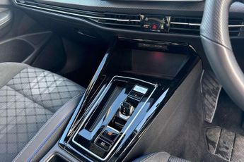 Volkswagen Golf 1.5 eTSI 150 R-Line 5dr DSG