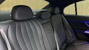 Mercedes-Benz E-Class E220d AMG Line 4dr 9G-Tronic