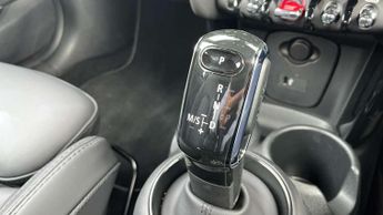 MINI Hatchback 1.5 Cooper Exclusive 3dr Auto