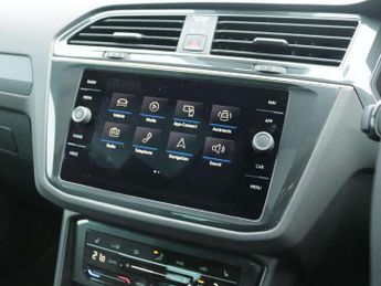 Volkswagen Tiguan 1.5 TSI 150 R-Line 5dr DSG