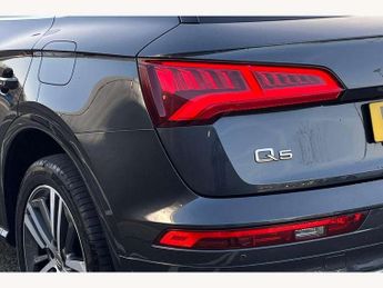 Audi Q5 55 TFSI e Quattro S Line Competition 5dr S Tronic