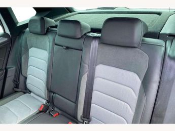 Volkswagen Tiguan 2.0 TSi 190 4Motion R-Line Tech 5dr DSG