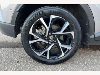 Toyota C-HR 1.8 Hybrid Design 5dr CVT
