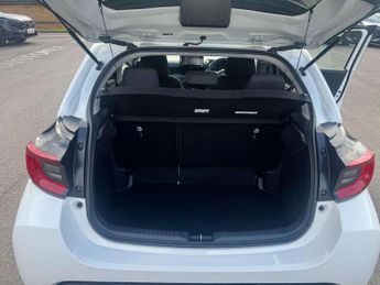 Toyota Yaris 1.5 Hybrid Design 5dr CVT