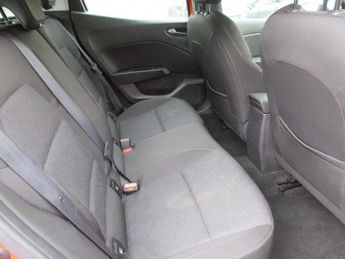 Renault Clio 1.6 E-TECH full hybrid 145 Evolution 5dr Auto