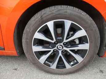 Renault Clio 1.6 E-TECH full hybrid 145 Evolution 5dr Auto