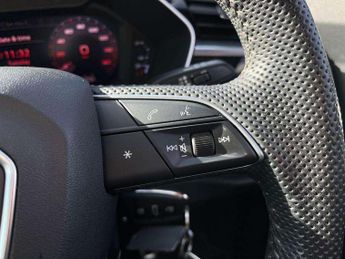 Audi Q3 35 TFSI S Line 5dr S Tronic