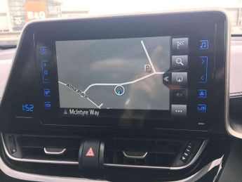 Toyota C-HR 1.8 Hybrid Dynamic 5dr CVT