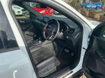 Ford Kuga 2.5 FHEV ST-Line X Edition 5dr CVT