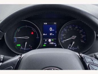 Toyota C-HR 1.8 Hybrid Design 5dr CVT