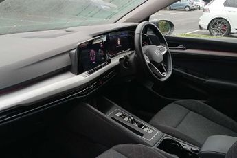 Volkswagen Golf 1.5 eTSI 150 Life 5dr DSG