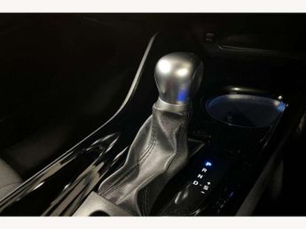 Toyota C-HR 2.0 Hybrid Dynamic 5dr CVT