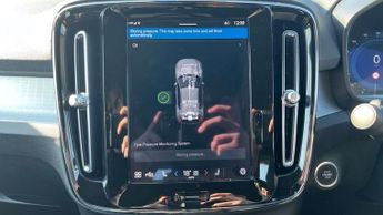 Volvo XC40 2.0 B3P Core 5dr Auto