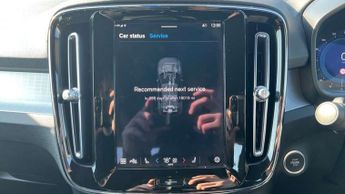 Volvo XC40 2.0 B3P Core 5dr Auto