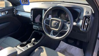 Volvo XC40 2.0 B3P Core 5dr Auto