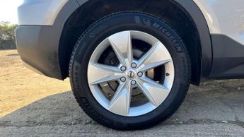 Volvo XC40 2.0 B3P Core 5dr Auto