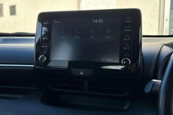 Toyota Yaris 1.5 Hybrid Design 5dr CVT