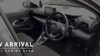 Toyota Yaris 1.5 Hybrid Design 5dr CVT