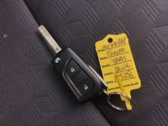 Toyota Yaris 1.5 Hybrid Icon 5dr CVT