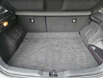 Toyota Auris 1.8 Hybrid Business Edition 5dr CVT