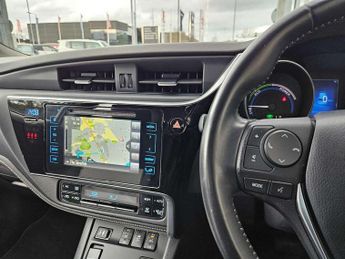 Toyota Auris 1.8 Hybrid Business Edition 5dr CVT