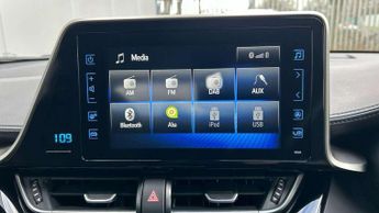 Toyota C-HR 1.8 Hybrid Design 5dr CVT