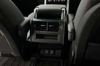 Land Rover Discovery 3.0 D300 S 5dr Auto