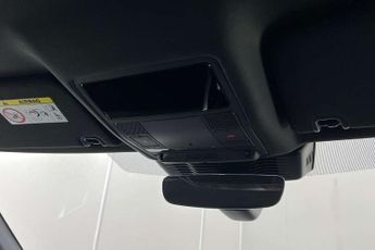 Land Rover Discovery 3.0 D300 S 5dr Auto