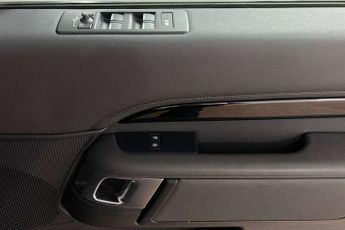 Land Rover Discovery 3.0 D300 S 5dr Auto