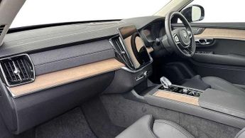 Volvo XC90 2.0 B5P Plus Dark 5dr AWD Geartronic